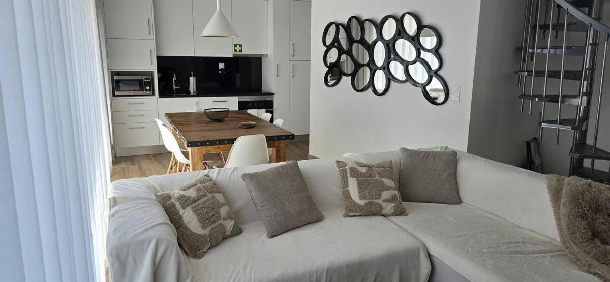 אבאירו Iconik Design Apartments מראה חיצוני תמונה