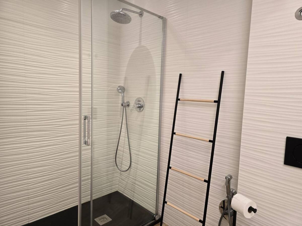 אבאירו Iconik Design Apartments מראה חיצוני תמונה