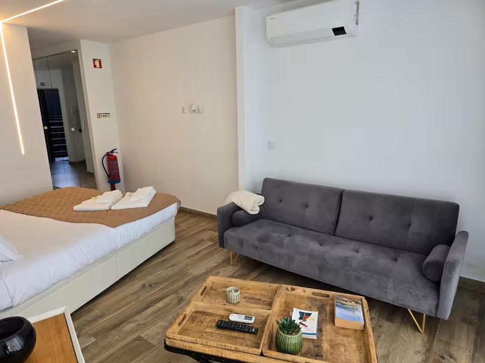 אבאירו Iconik Design Apartments מראה חיצוני תמונה
