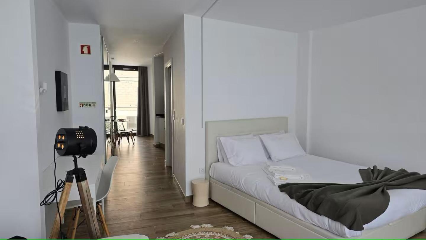 אבאירו Iconik Design Apartments מראה חיצוני תמונה